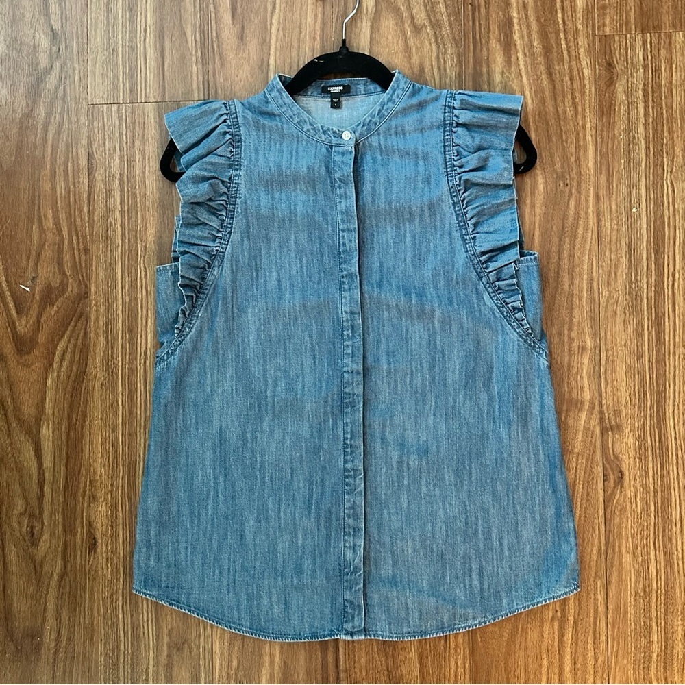 Express Denim Flutter Blue Ruffle Sleeve Button Up Blouse Sz S - Picture 8 of 13